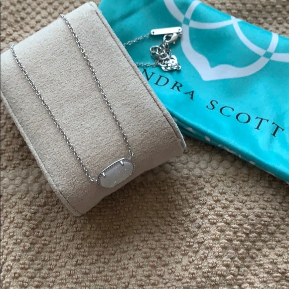 Kendra Scott Jewelry - Kendra Scott Elisa necklace iridescent druzy